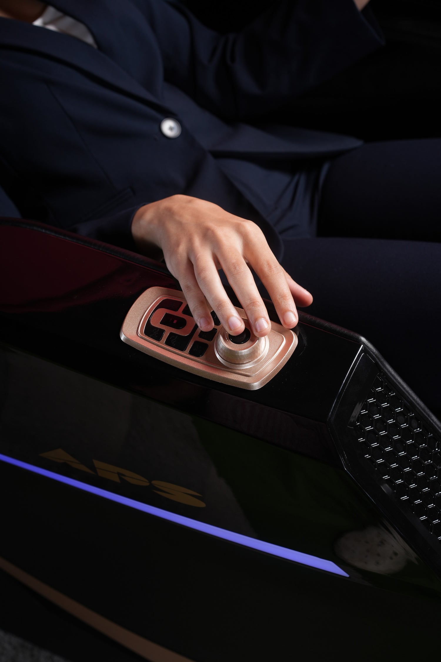 HumanTouch Ultra | Signature Massage Chair with 4D Rollers & Zero Gravity |