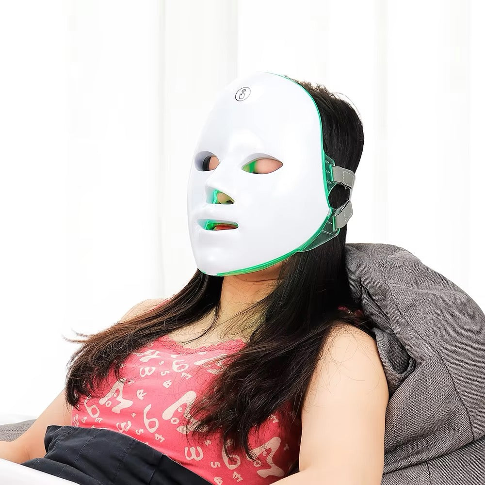 LumiGlow™ LED Light Therapy Mask – Radiant Skin, Effortlessly